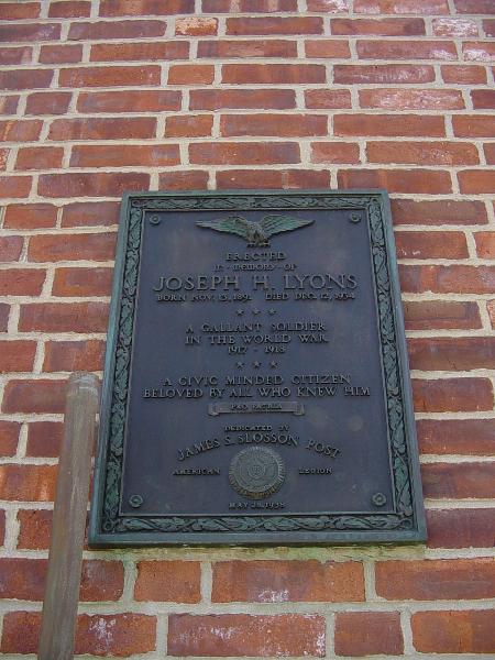 Zoom on the image : Joseph H. Lyons Pool